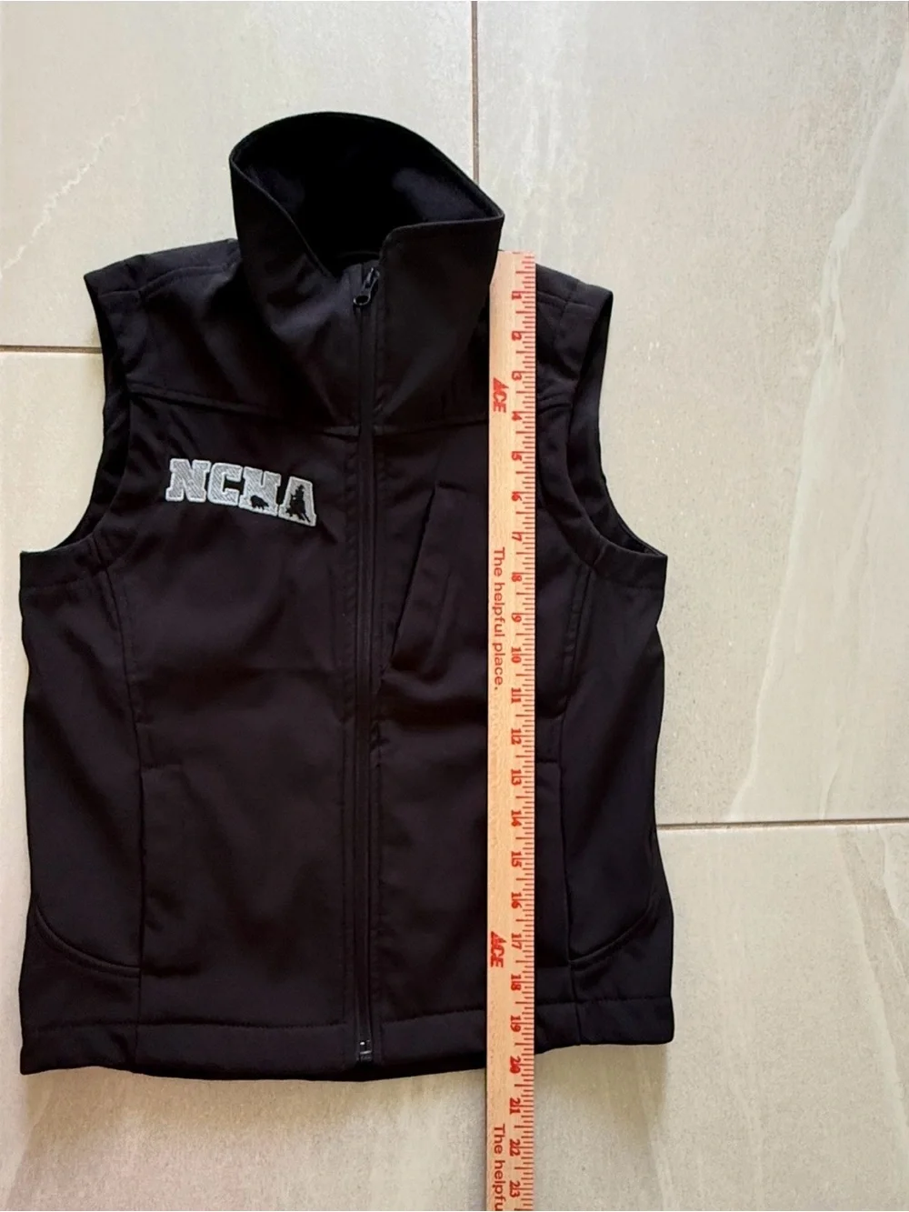 Tioga Territory Youth L 7 NCHA Black Soft Shell Fleece Lined Vest